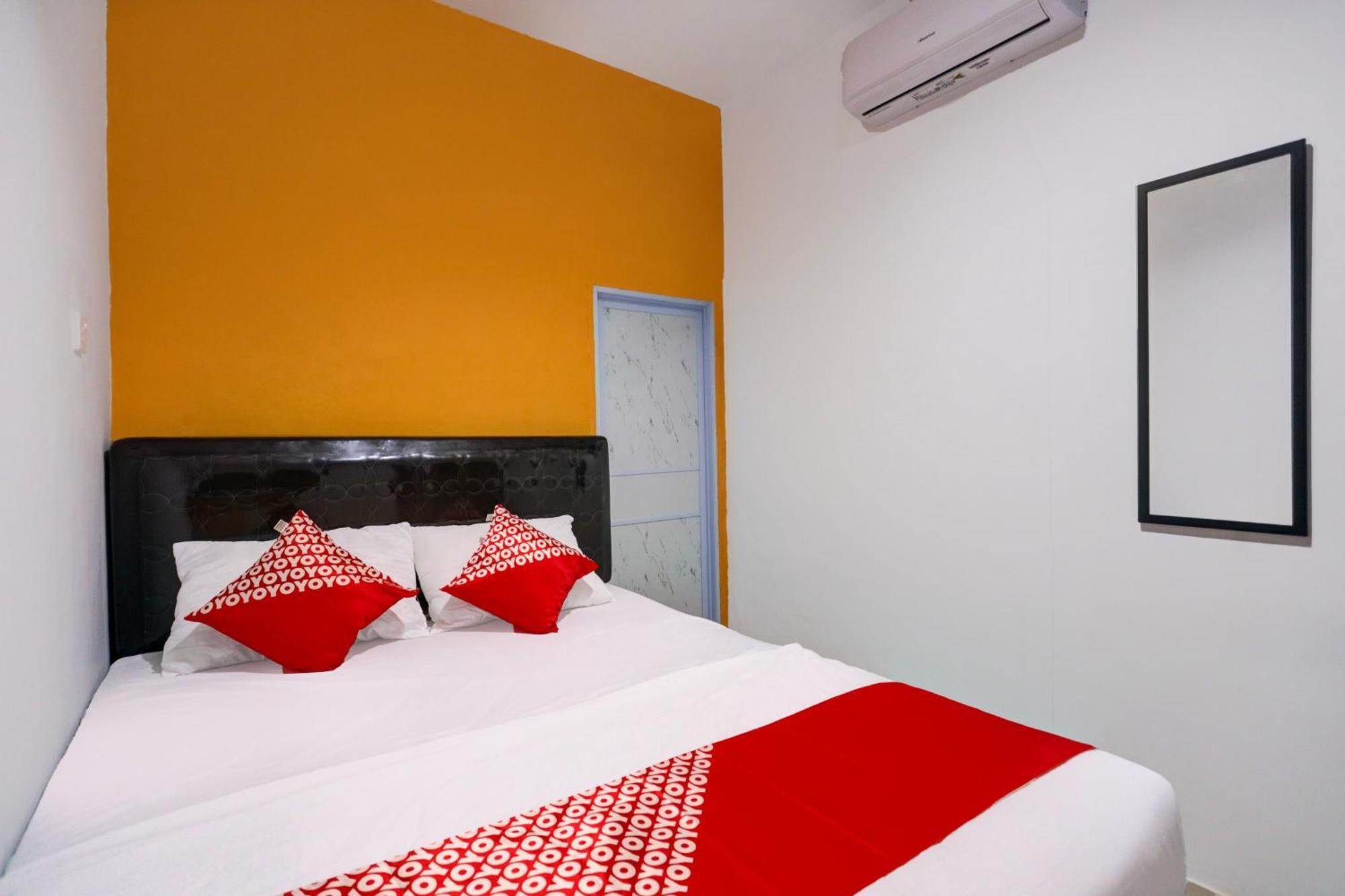 Super Oyo Capital O 93076 Batam Backpacker Guesthouse 2 Pembunuh Exterior photo