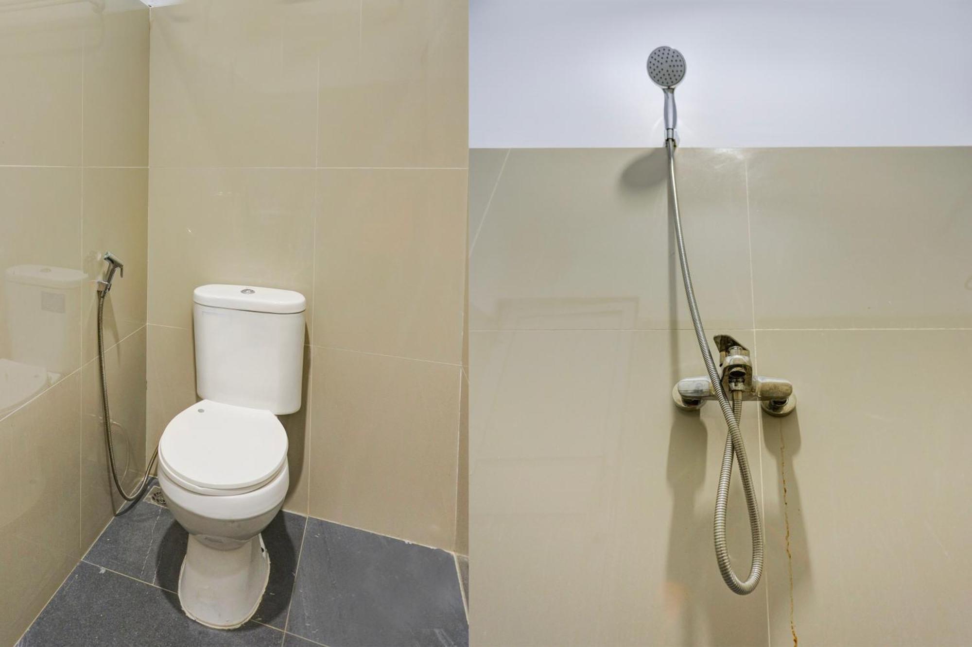 Super Oyo Capital O 93076 Batam Backpacker Guesthouse 2 Pembunuh Exterior photo